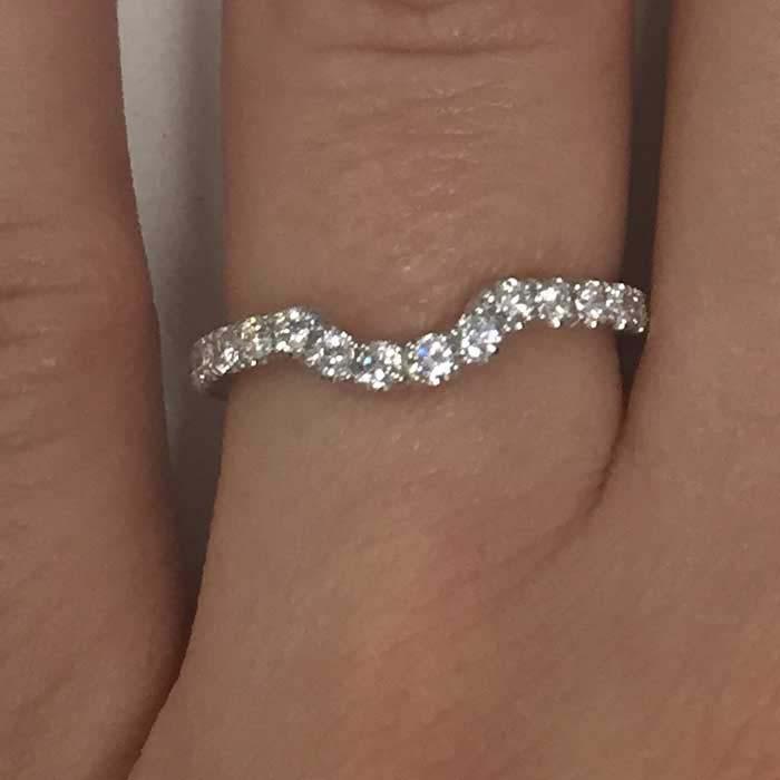Curved diamond wedding band Clearance