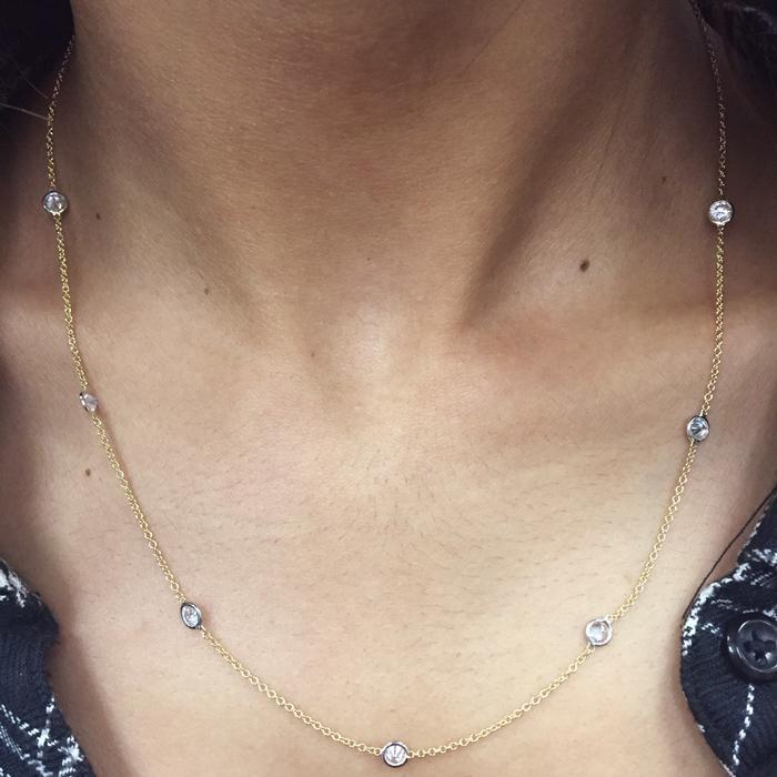Diamond V Necklace in 14k White Gold (1 ct. tw.)