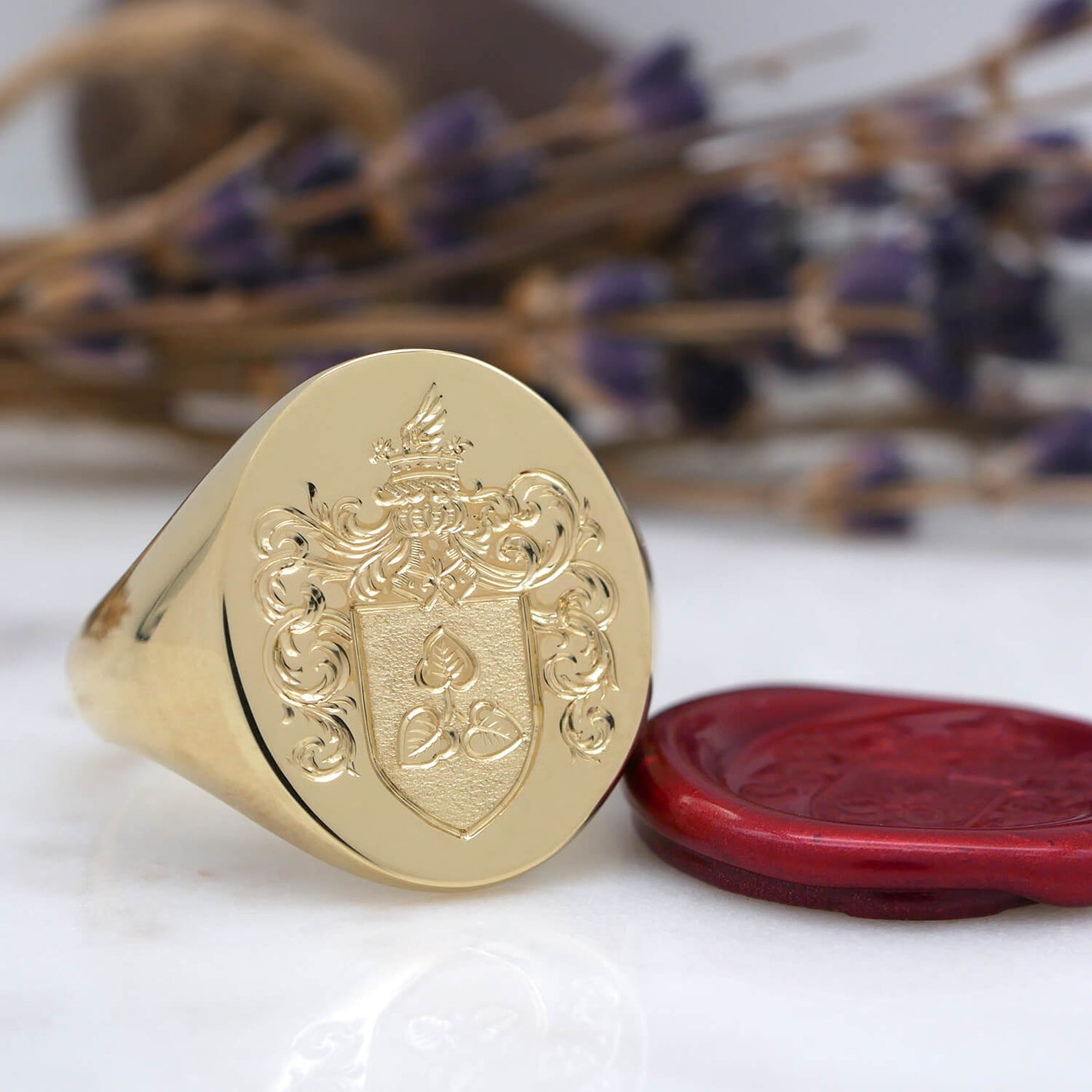 44791-SRM-OS-L-CAD-family-crest-hand-engraved-gold-signet-ring-wax-seal