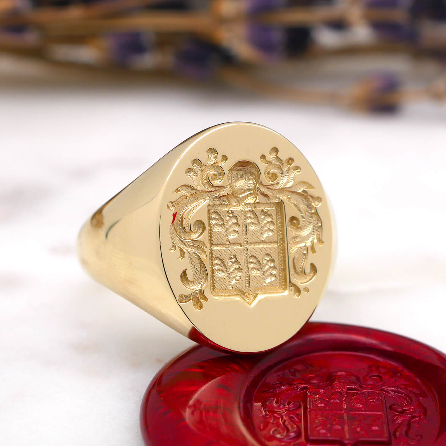45039-SRM-OS-M-CC-family-crest-oval-gold-CAD-signet-ring-wax-seal