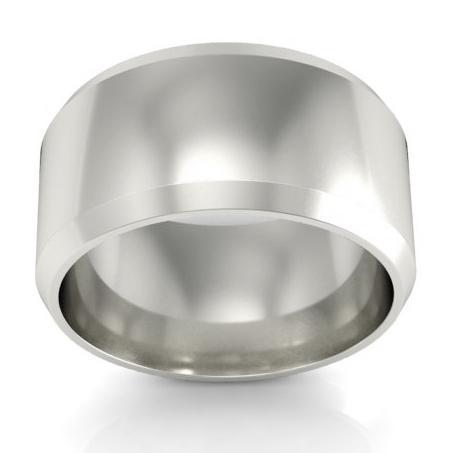 18kt Gold Wedding Ring Beveled 10mm Plain Wedding Rings deBebians 