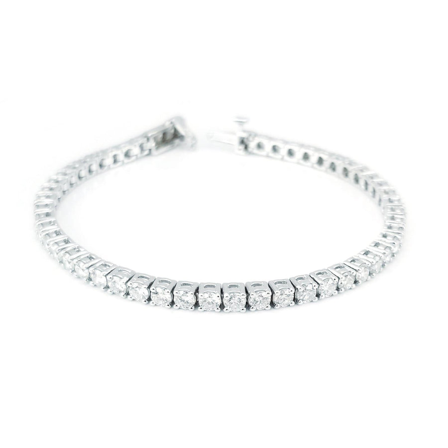 Showroom of Mirum heart shaped tennis bracelet for valentines in diamonds |  Jewelxy - 146438