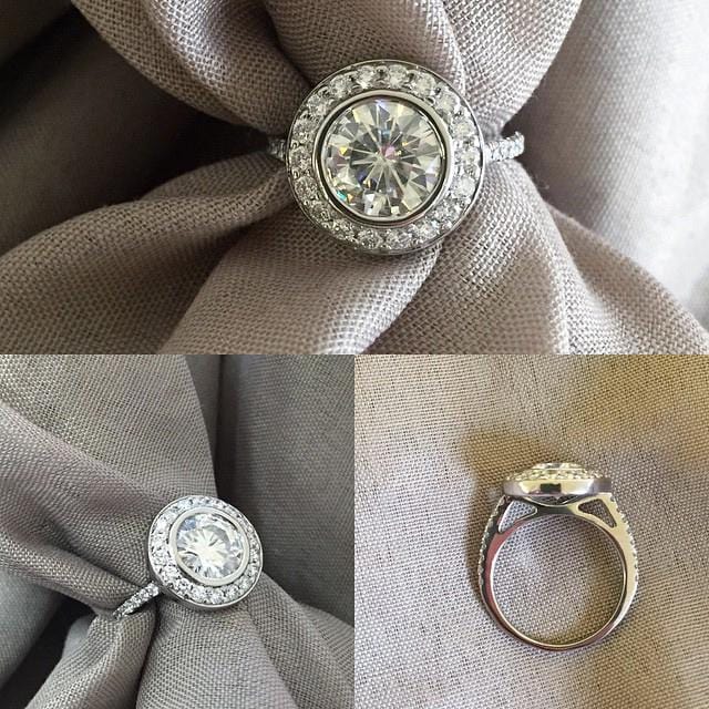 Halo Bezel Style Wedding Ring Halo Engagement Rings deBebians 